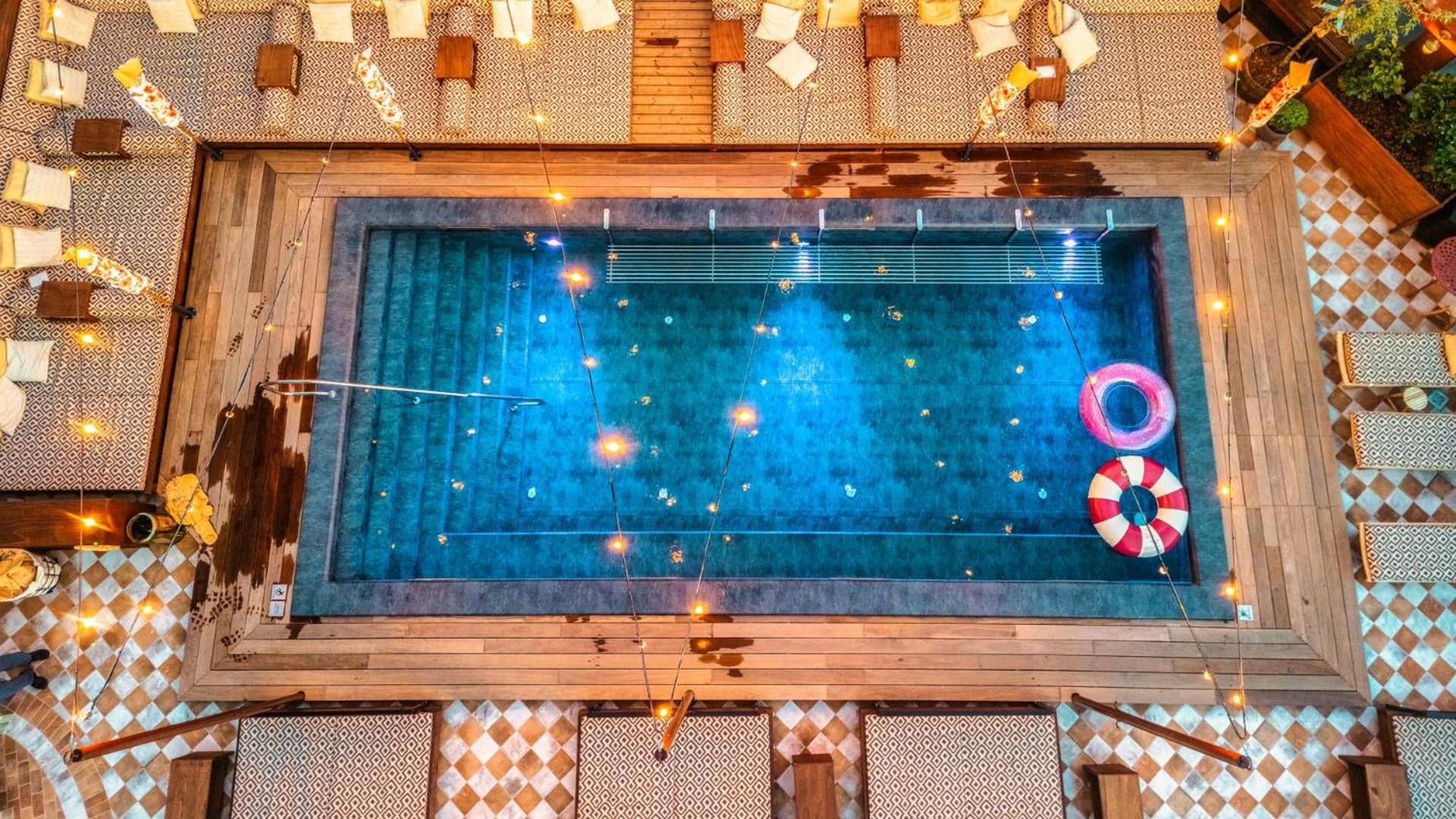 Hotel Jacyz à Göteborg Extérieur photo The swimming pool at the hotel